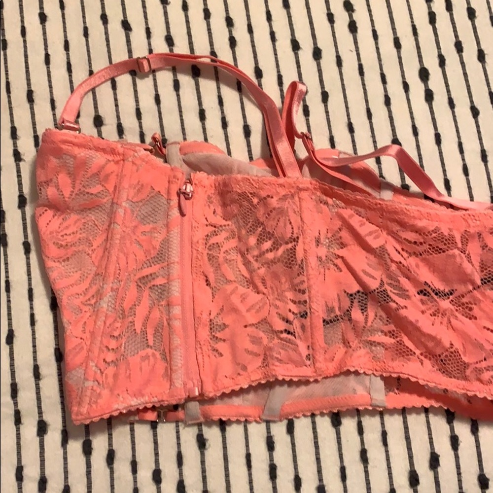 Corset - Picture 4 of 5